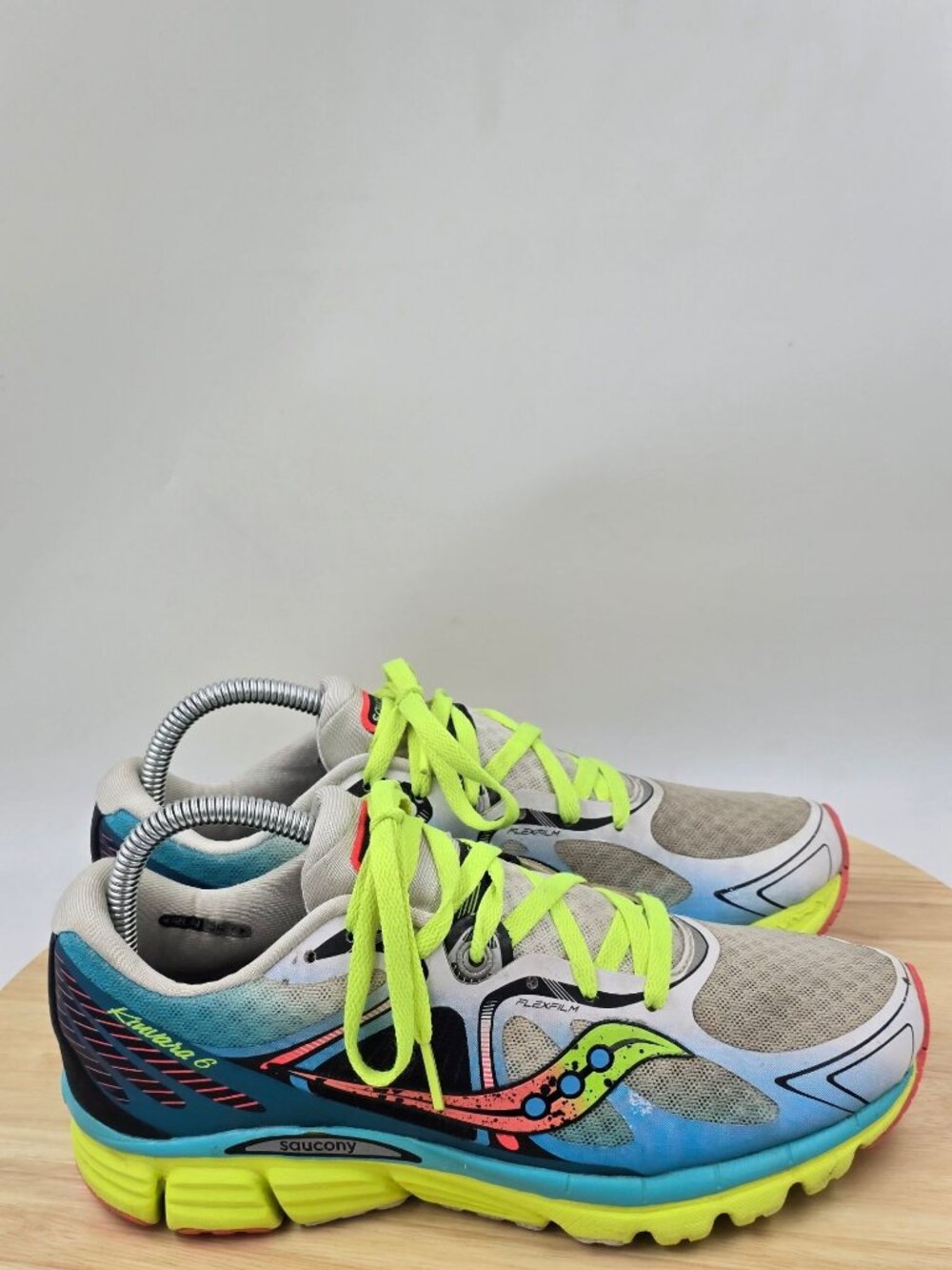 Saucony Women's Kinvara 6 Running Shoes US Size 8.5 S10282-1